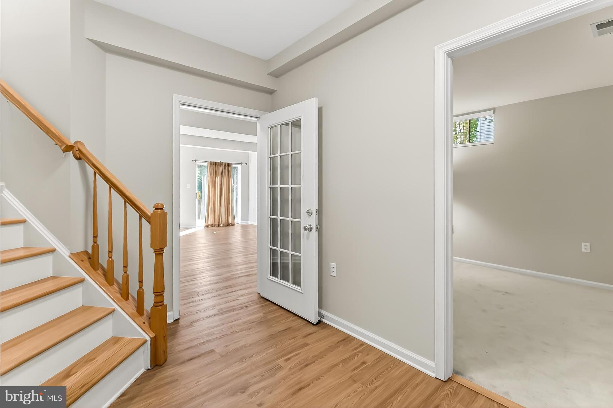 SYCAMORE LAKES - Residential Lease