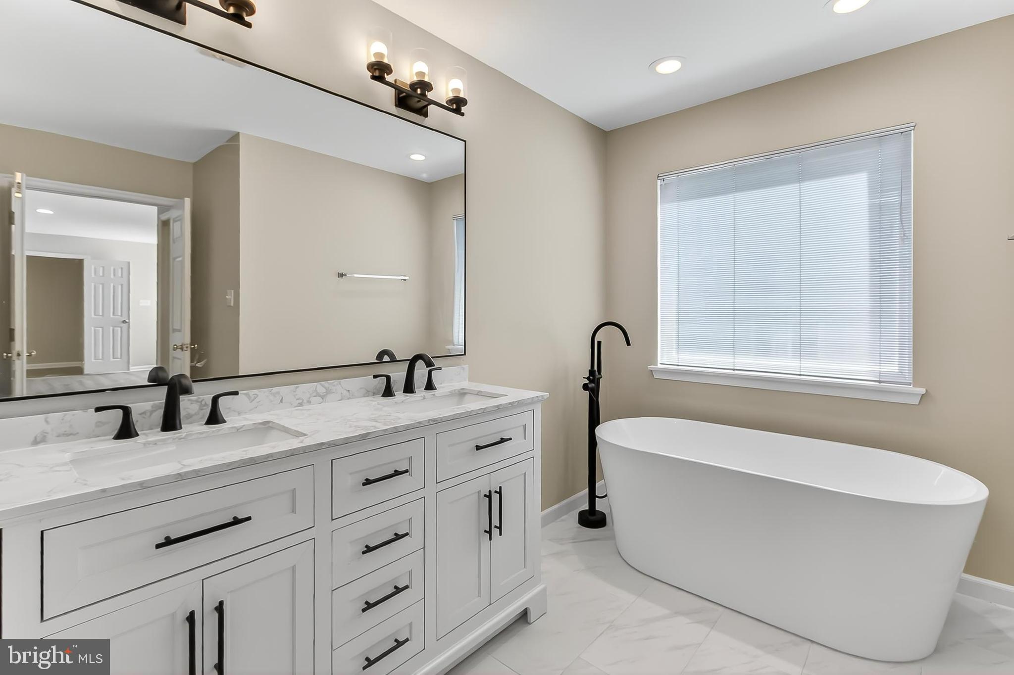 SYCAMORE LAKES - Residential Lease