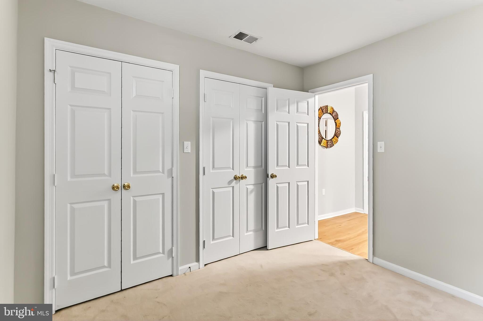 SYCAMORE LAKES - Residential Lease