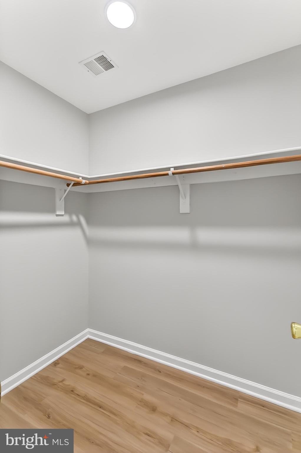 SYCAMORE LAKES - Residential Lease