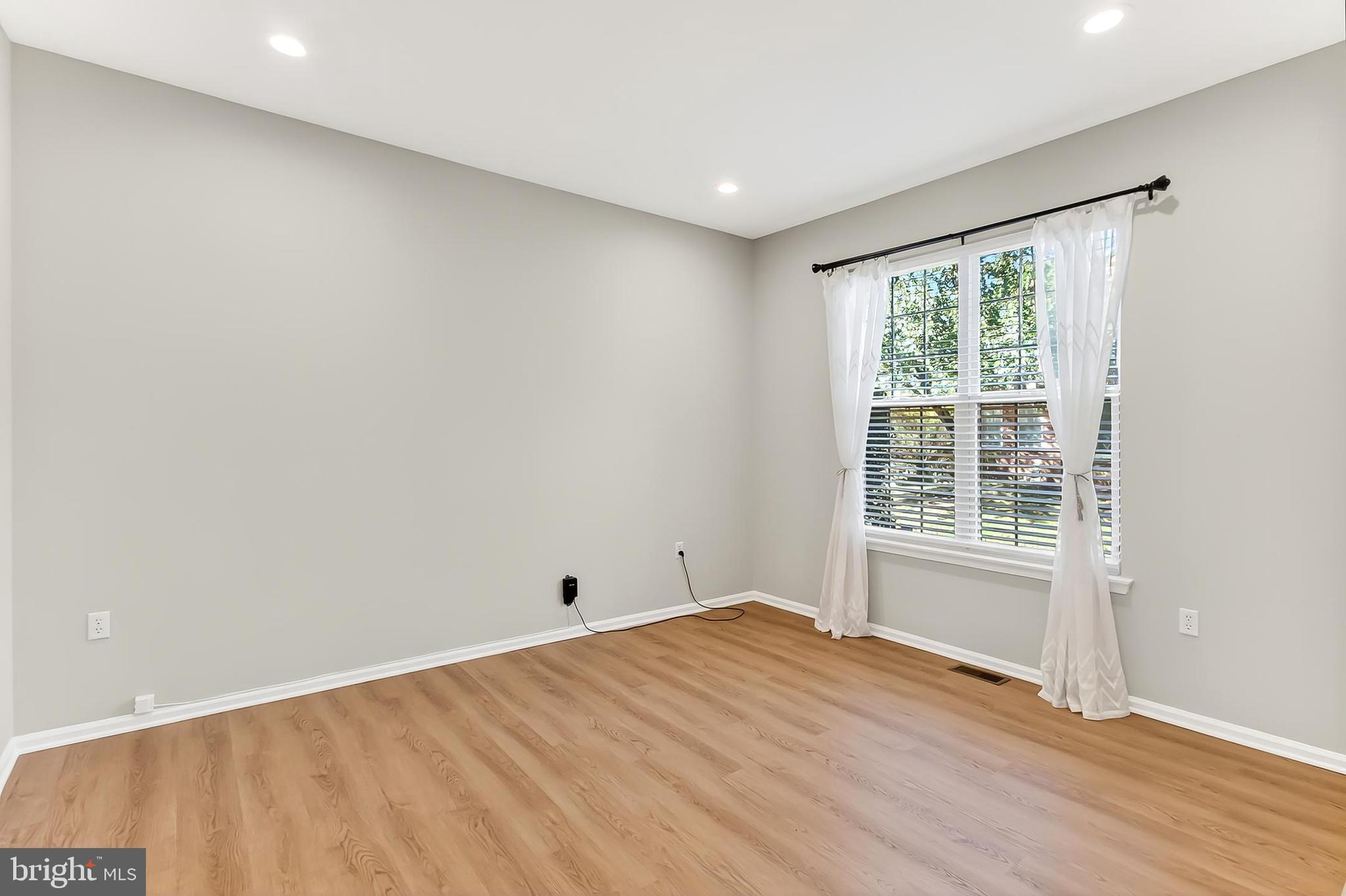 2410 DAKOTA LAKES DRIVE