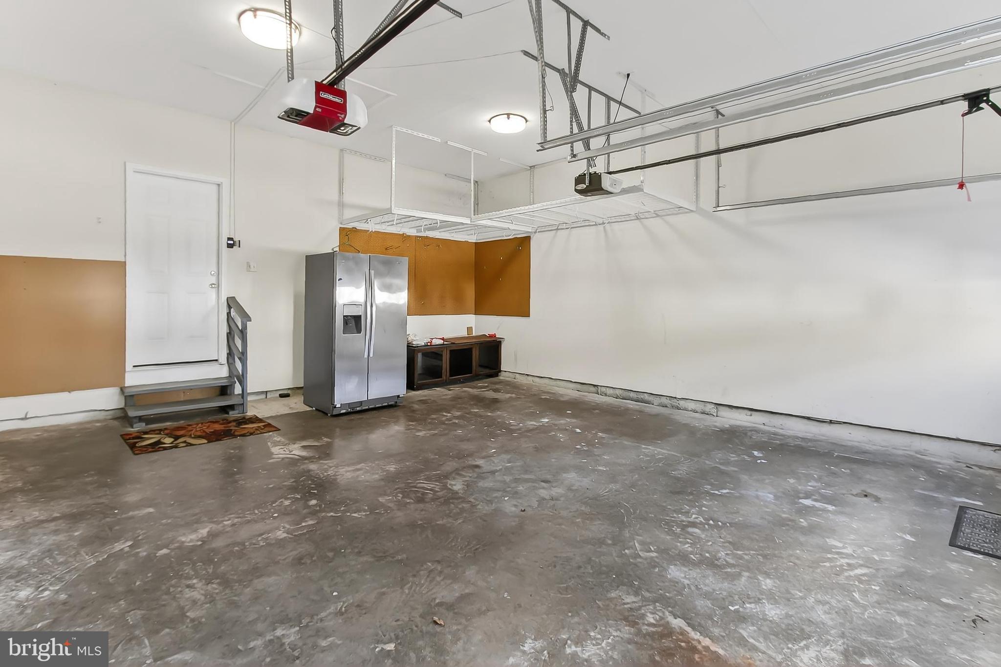 SYCAMORE LAKES - Residential Lease