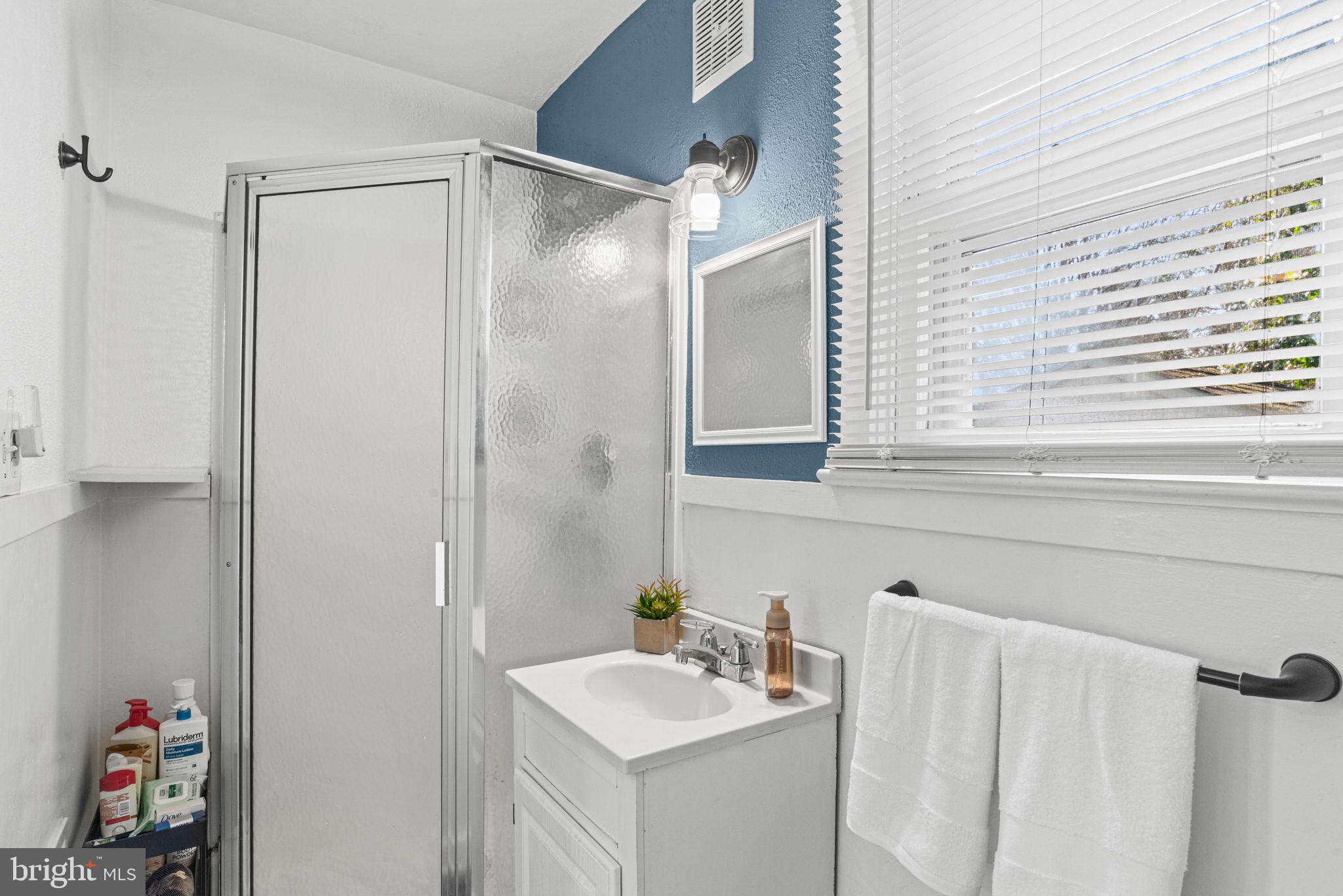 LEBANON - Residential