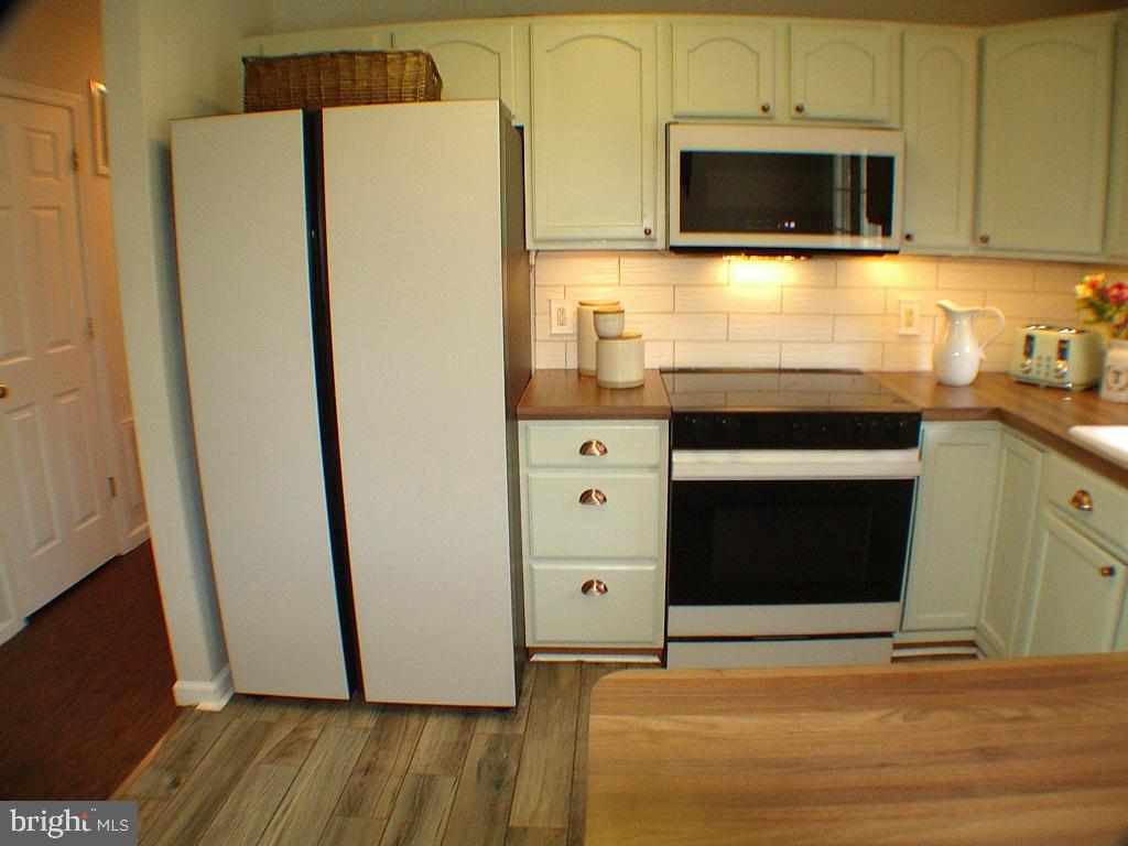 327 E 18TH STREET