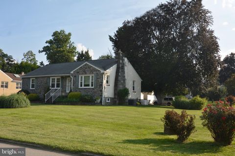 302 S VALLEY FORGE ROAD DEVON PA 19333