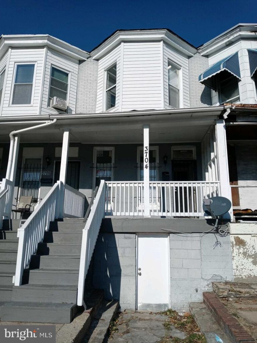 Basement apartment $1,000.  Showings are on Sundays by appointment.   Please contact the point of contact for the free application.  Once it is completed and received the applicant will be contacted to discuss details and see the property.