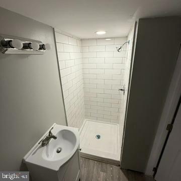 PARK HEIGHTS - Residential Lease