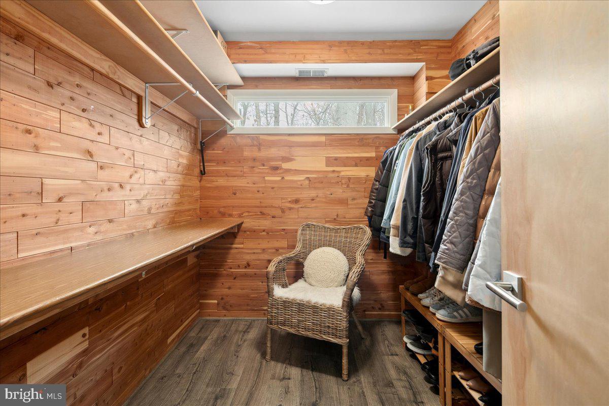 WILLOWBROOK - Residential