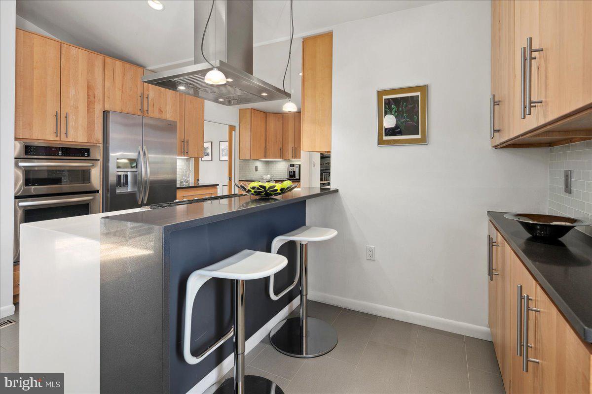 WILLOWBROOK - Residential