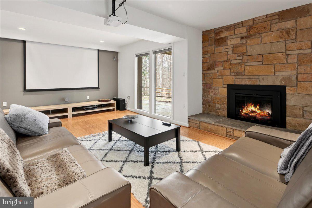 WILLOWBROOK - Residential