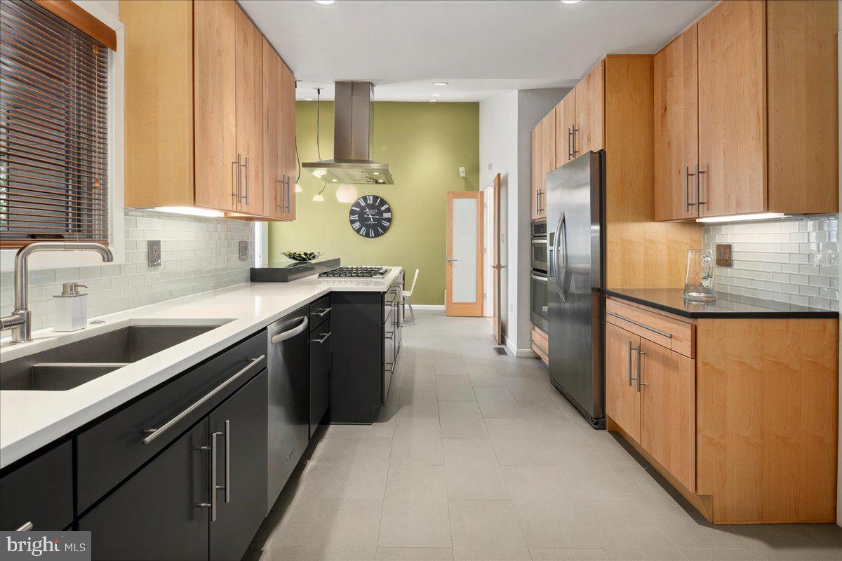 WILLOWBROOK - Residential