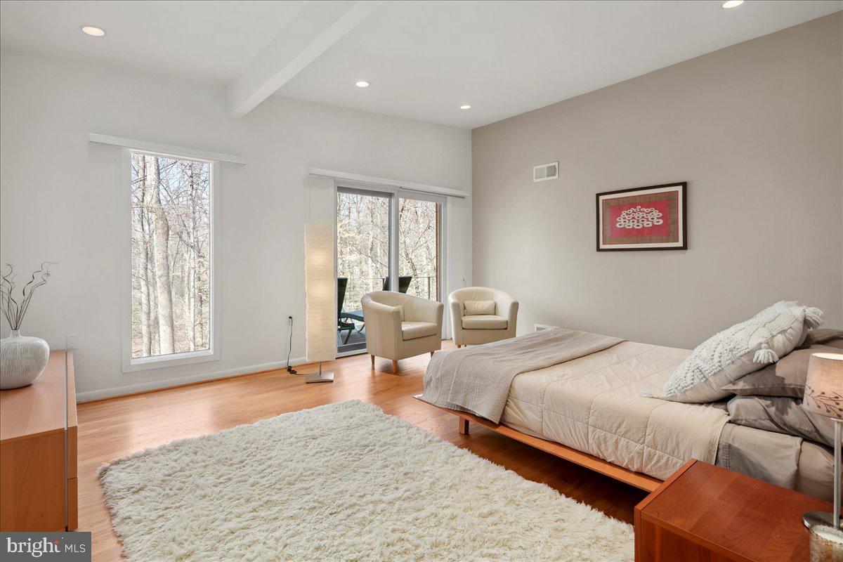 WILLOWBROOK - Residential