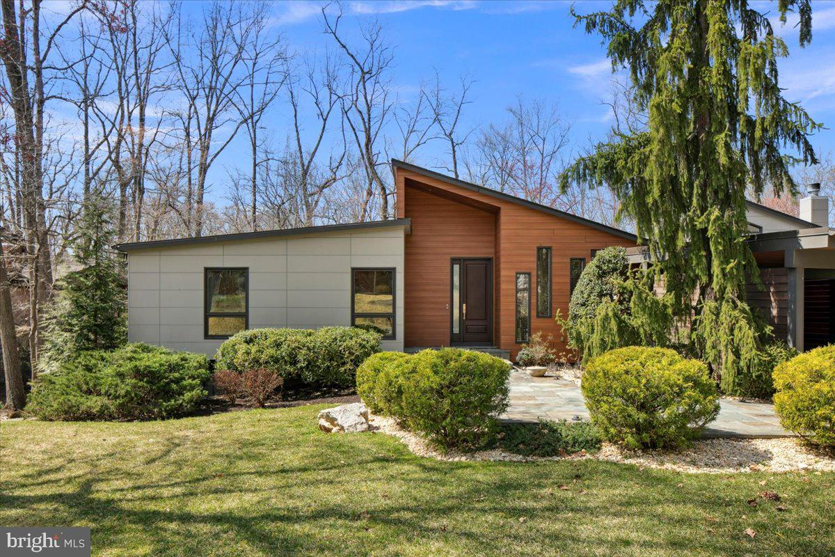 WILLOWBROOK - Residential