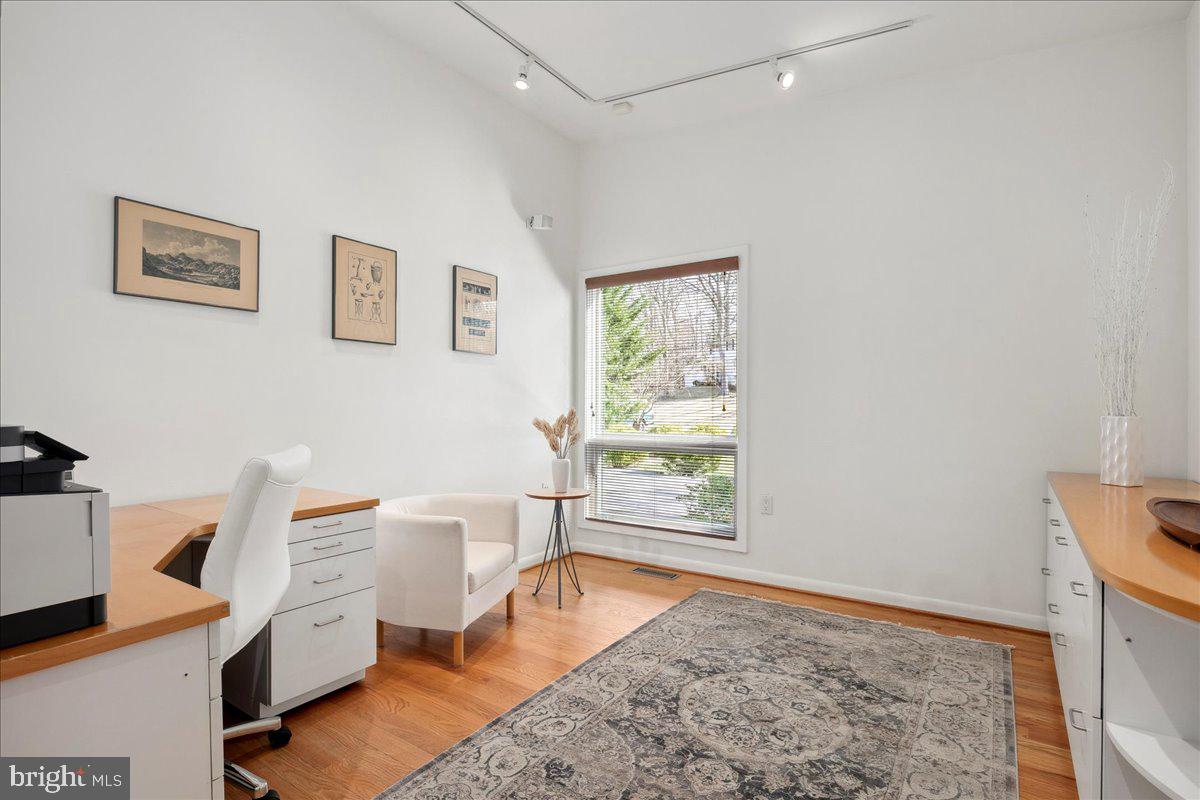 WILLOWBROOK - Residential