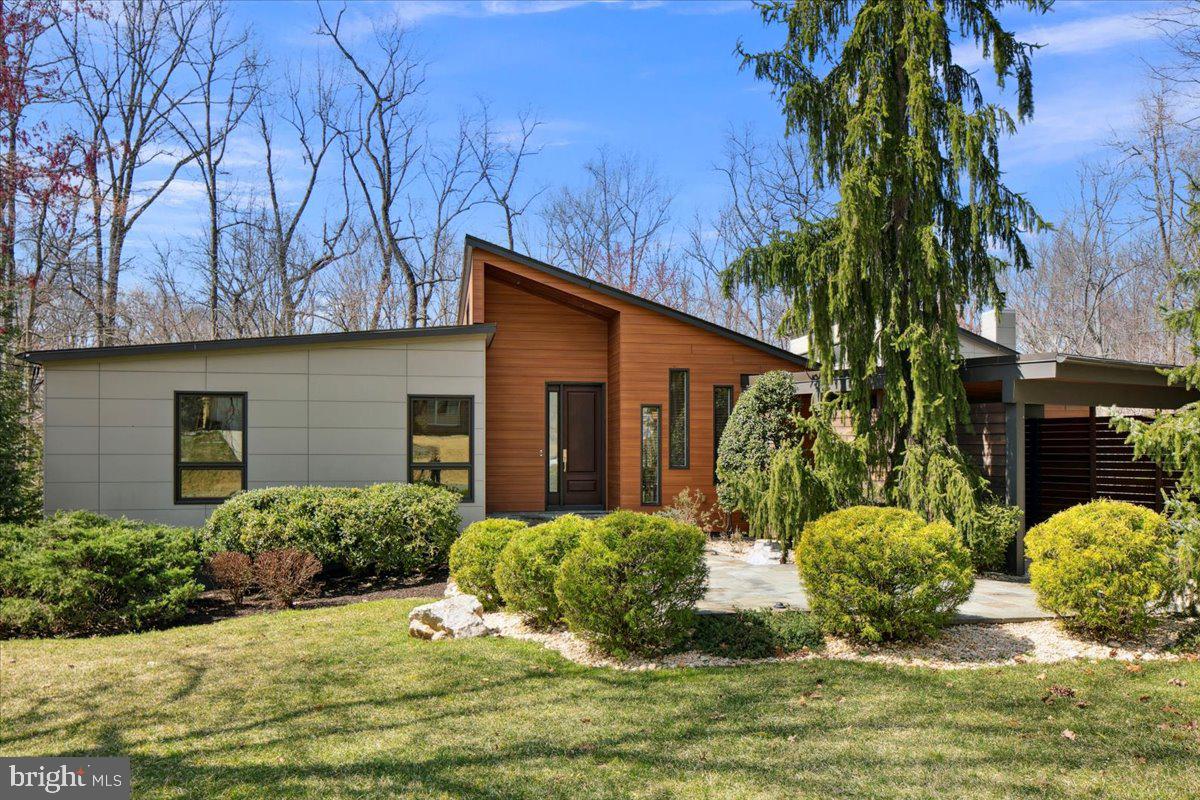 WILLOWBROOK - Residential