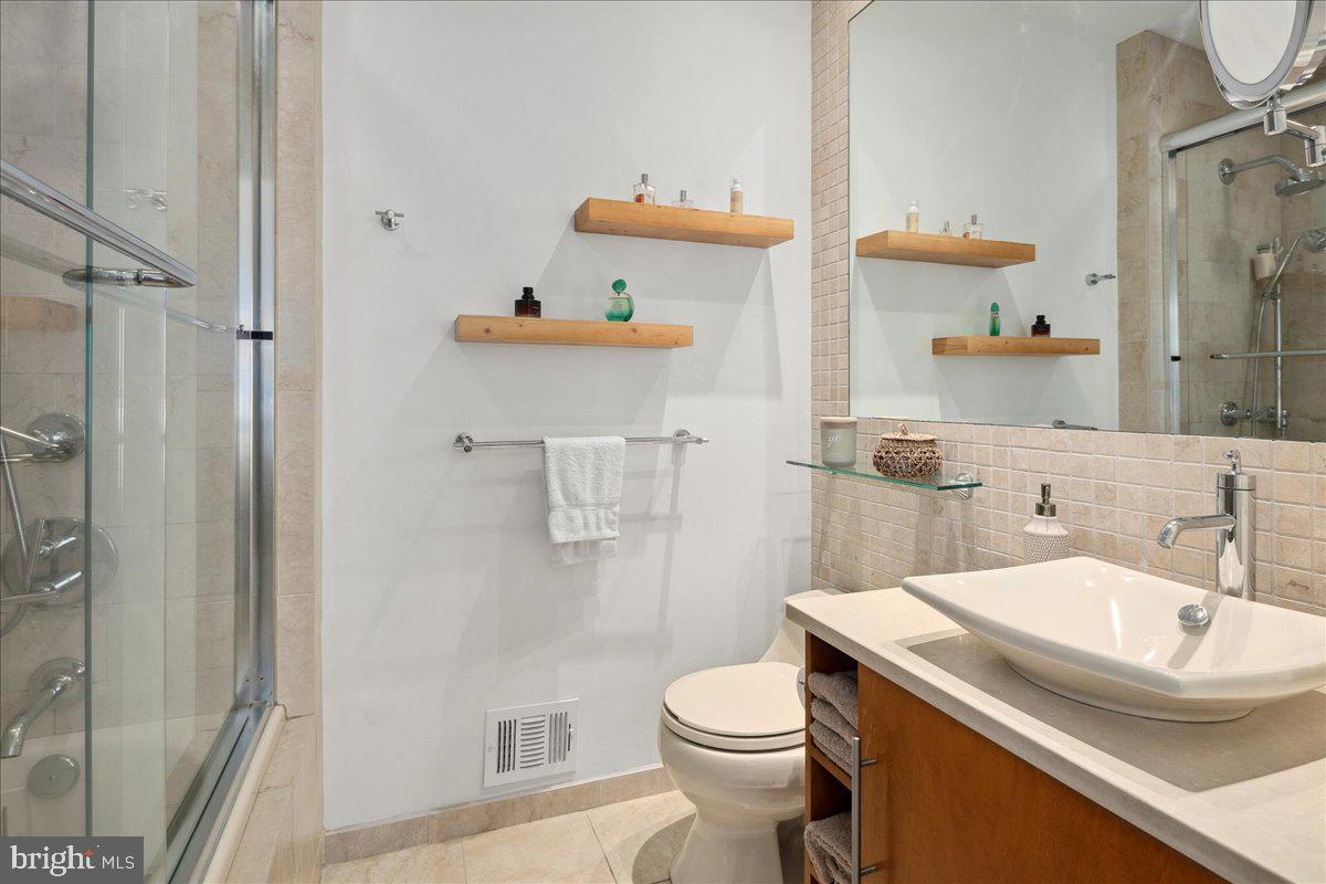 WILLOWBROOK - Residential