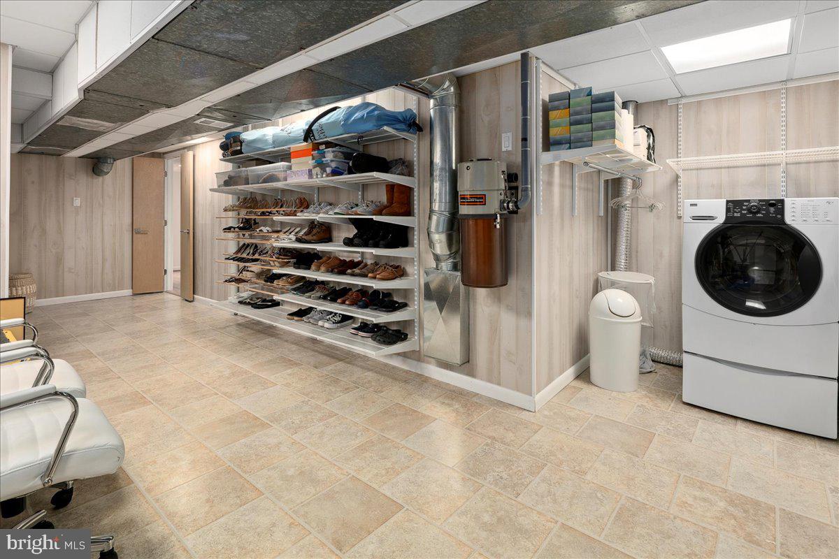 WILLOWBROOK - Residential