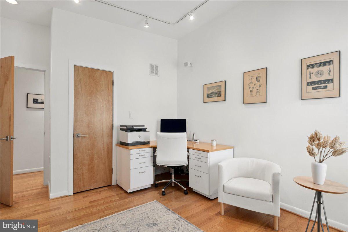 WILLOWBROOK - Residential