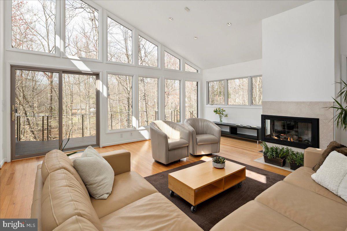 WILLOWBROOK - Residential