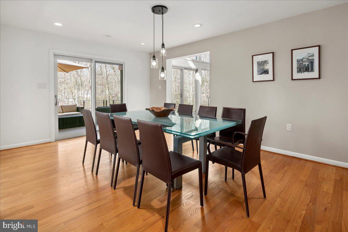 WILLOWBROOK - Residential