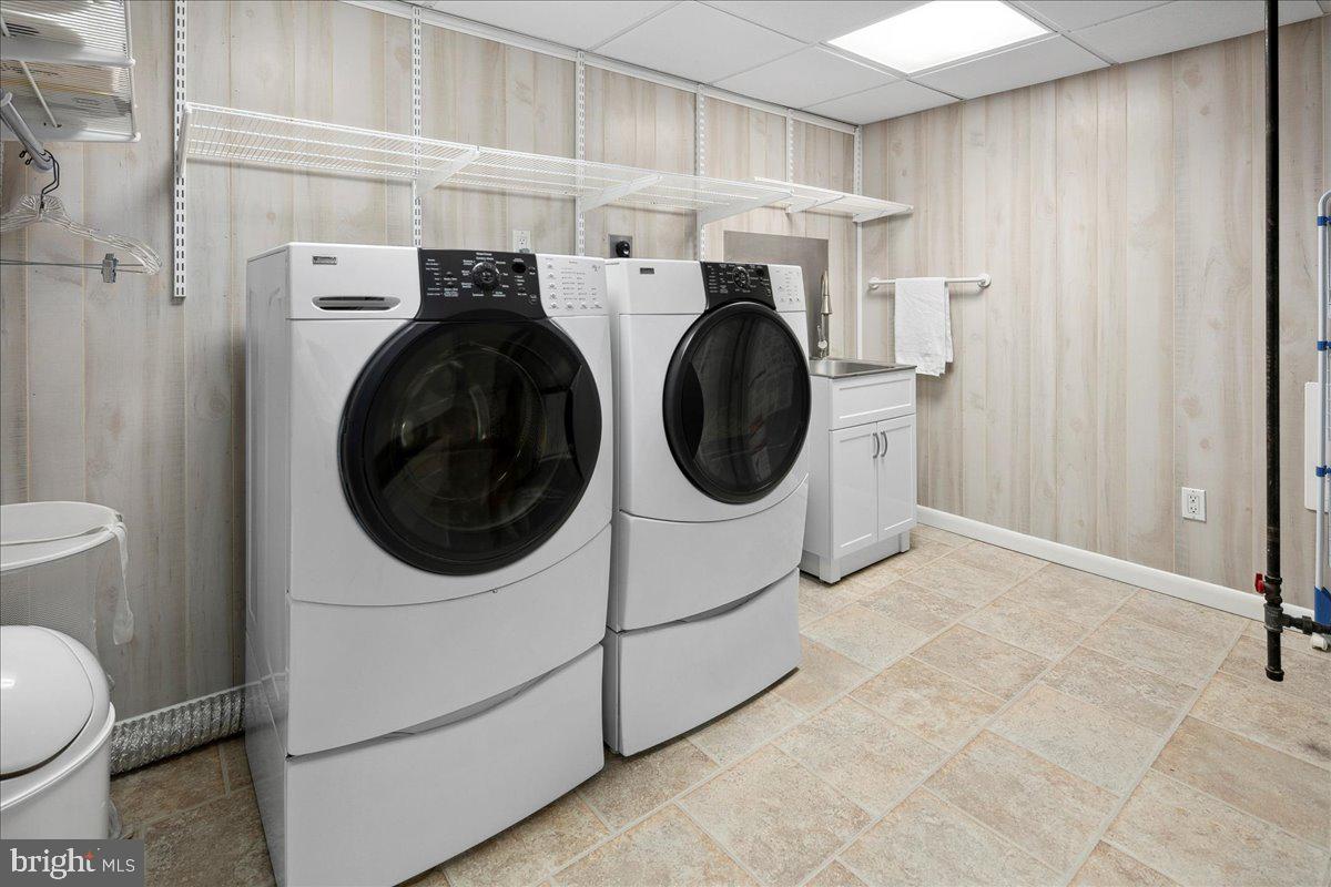 WILLOWBROOK - Residential