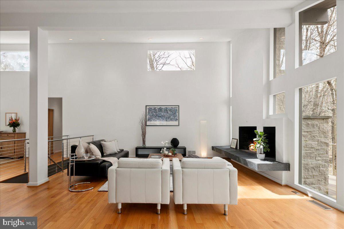 WILLOWBROOK - Residential