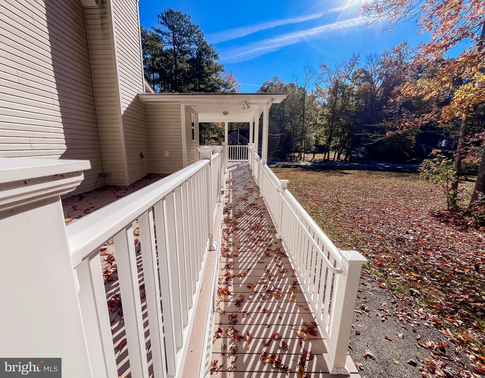 LAKE CAROLINE - Residential Lease