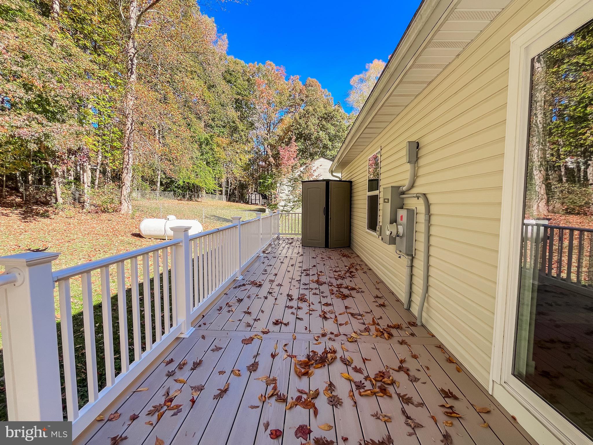 LAKE CAROLINE - Residential Lease