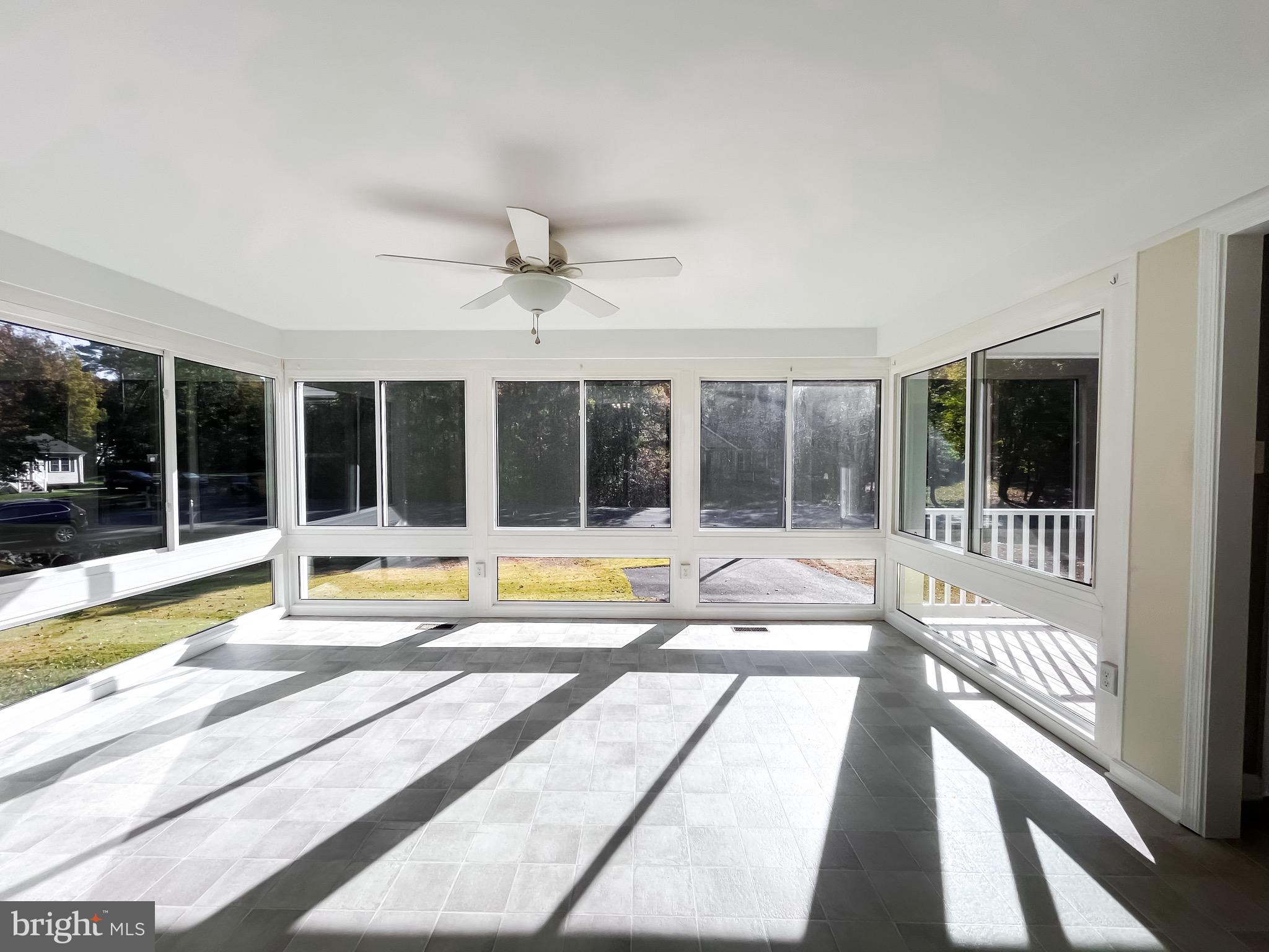 LAKE CAROLINE - Residential Lease