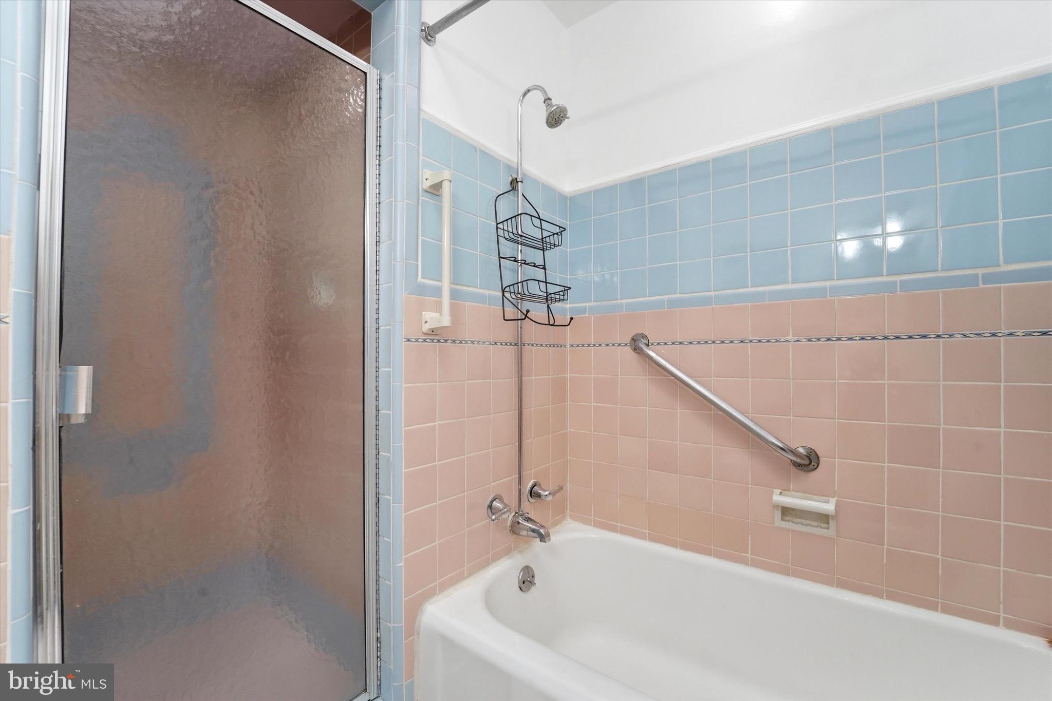 CASTOR GARDENS - Residential