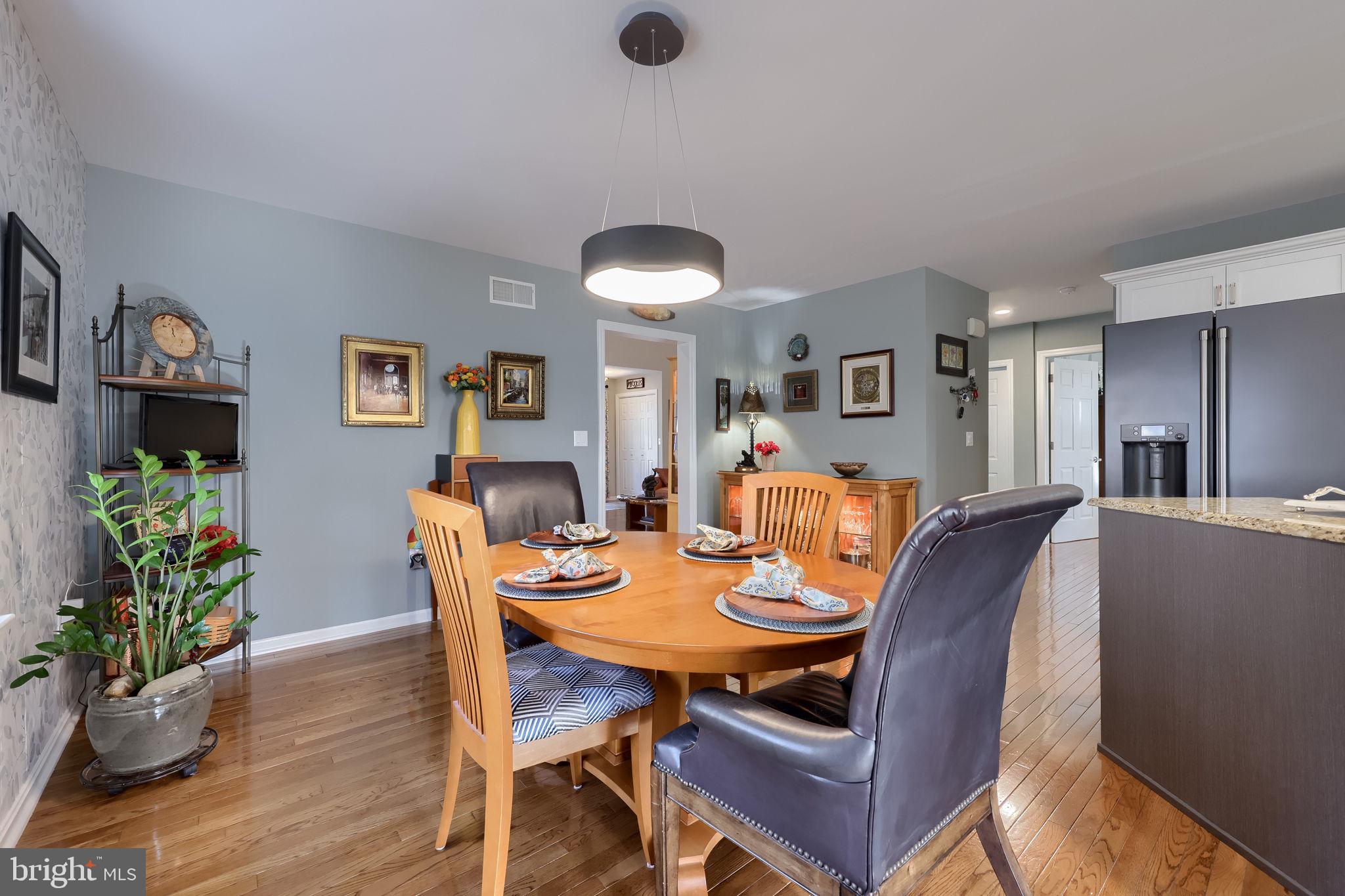 TIMBER VILLA - Residential