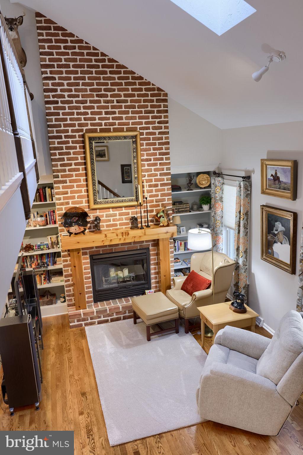 TIMBER VILLA - Residential