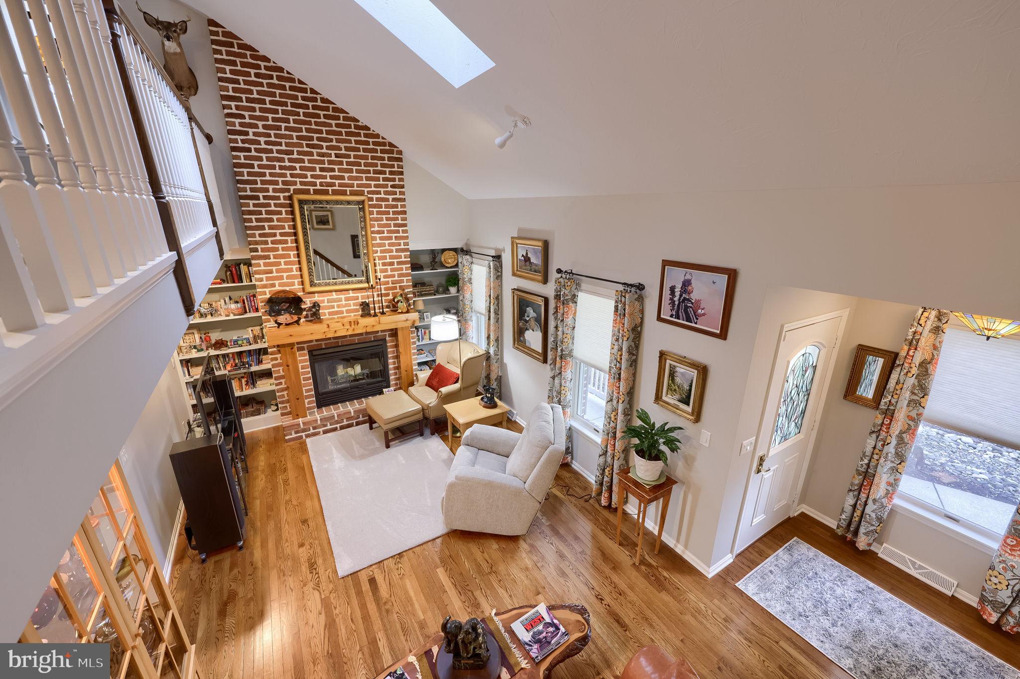 TIMBER VILLA - Residential