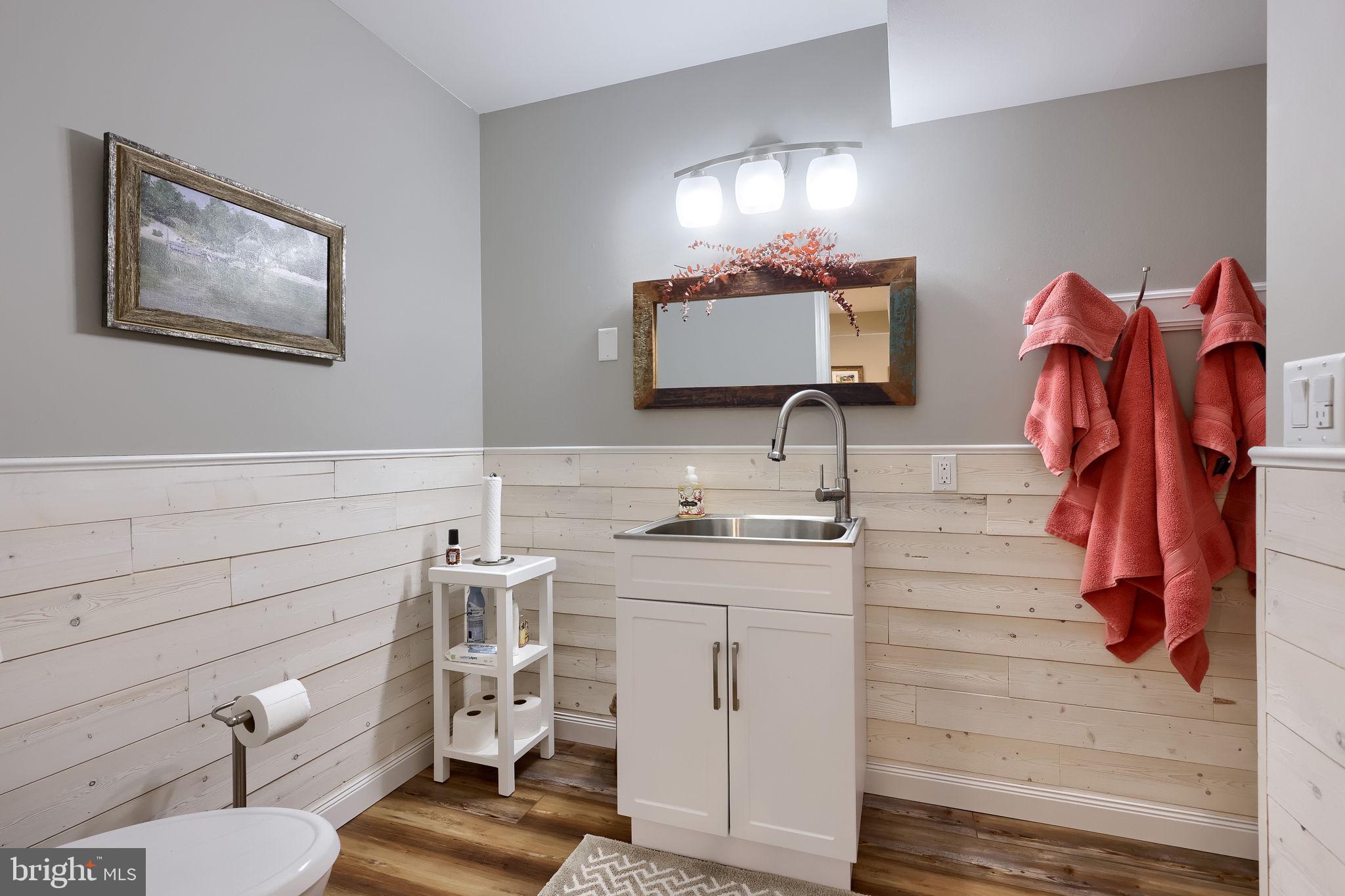 TIMBER VILLA - Residential