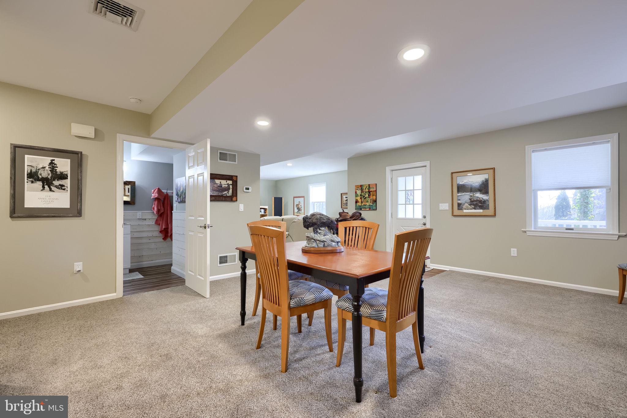 TIMBER VILLA - Residential