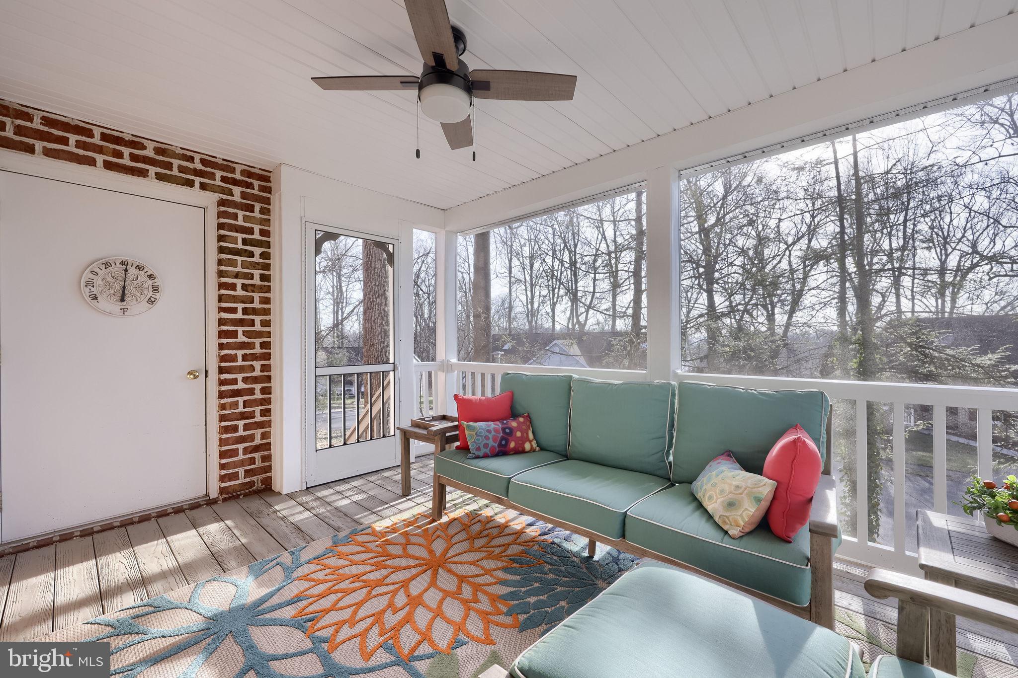 TIMBER VILLA - Residential