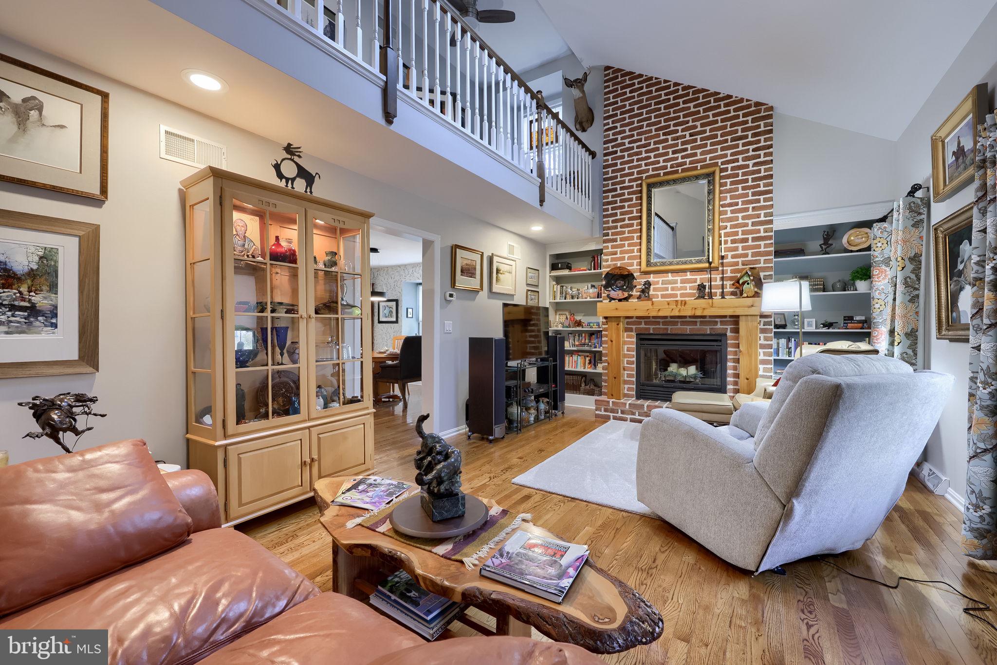 TIMBER VILLA - Residential