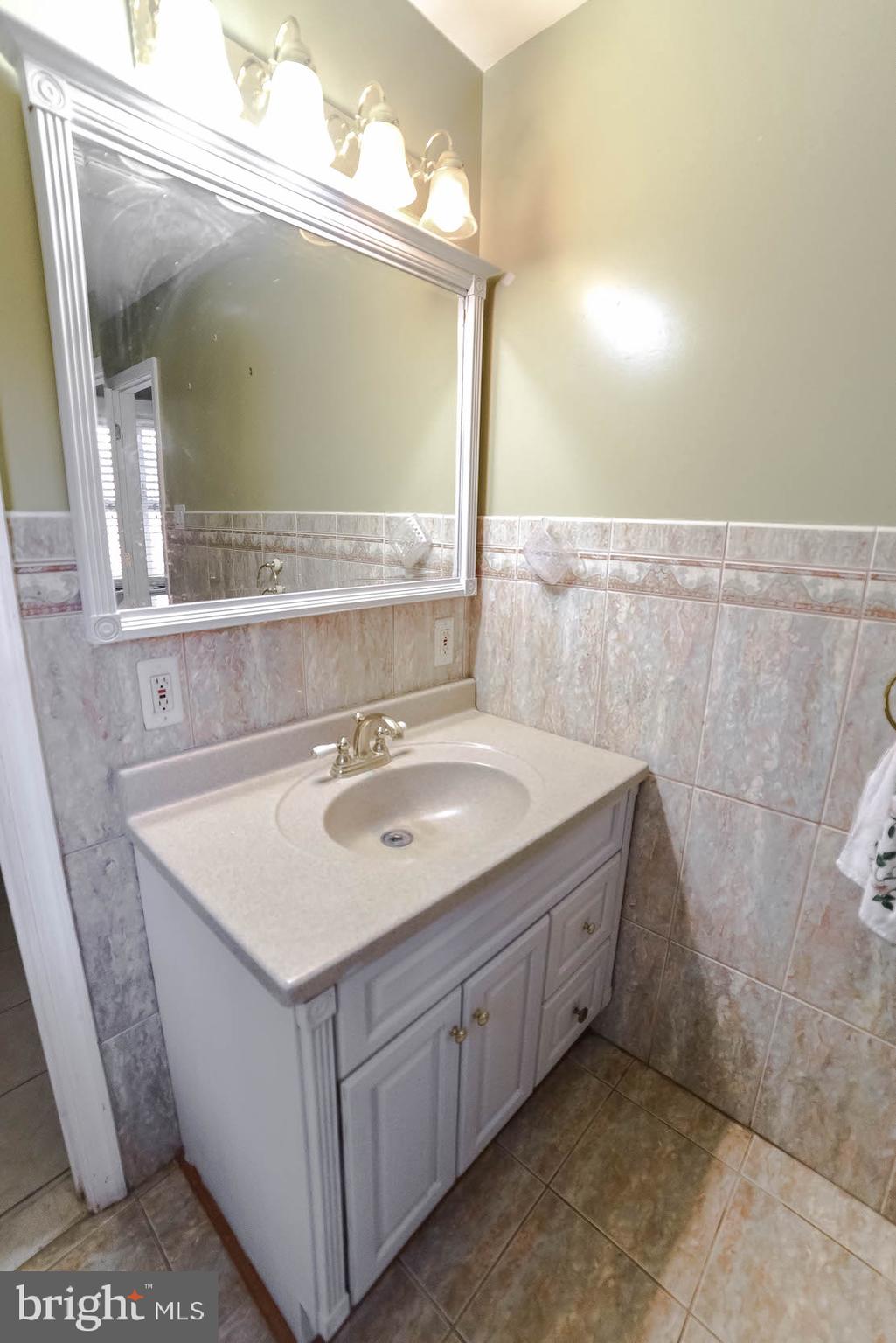 NORTH INDIAN HEAD ESTATES - Residential