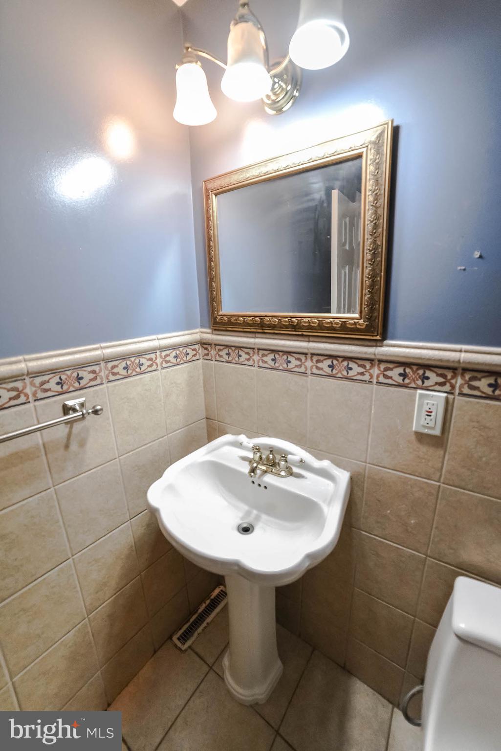 NORTH INDIAN HEAD ESTATES - Residential