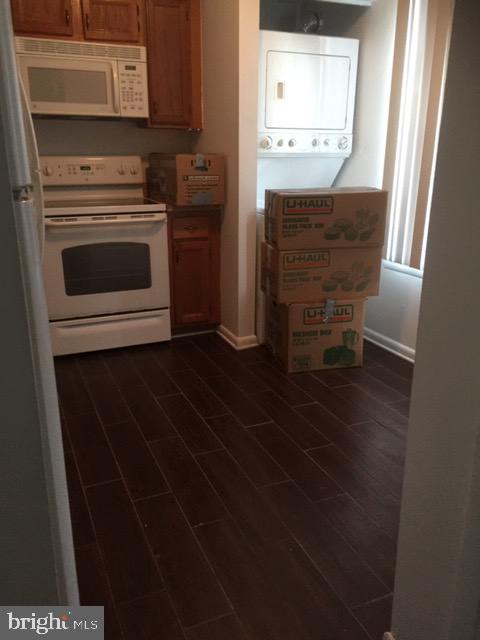 DEVON HILLS - Residential Lease