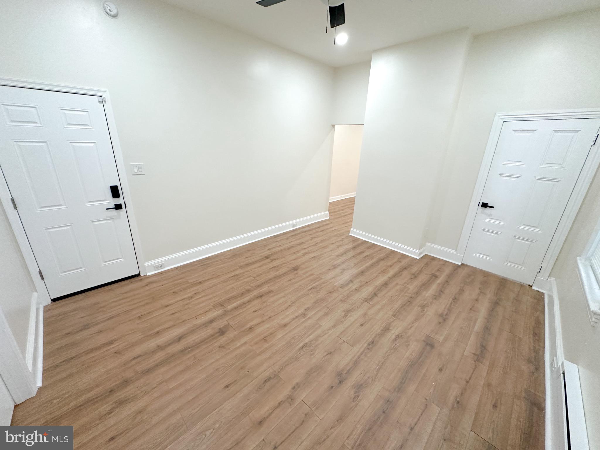 FRANKFORD - Residential Lease