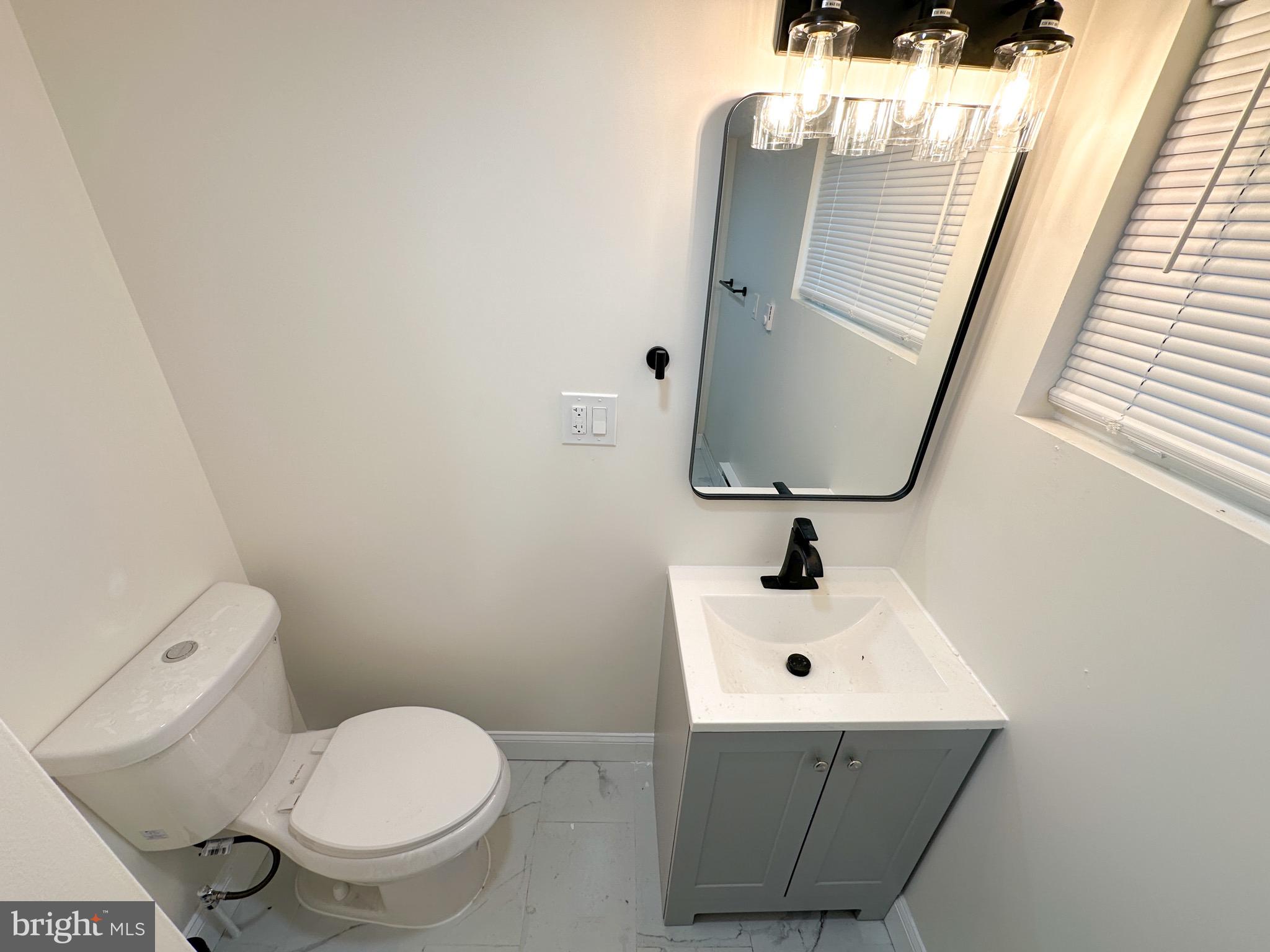 FRANKFORD - Residential Lease