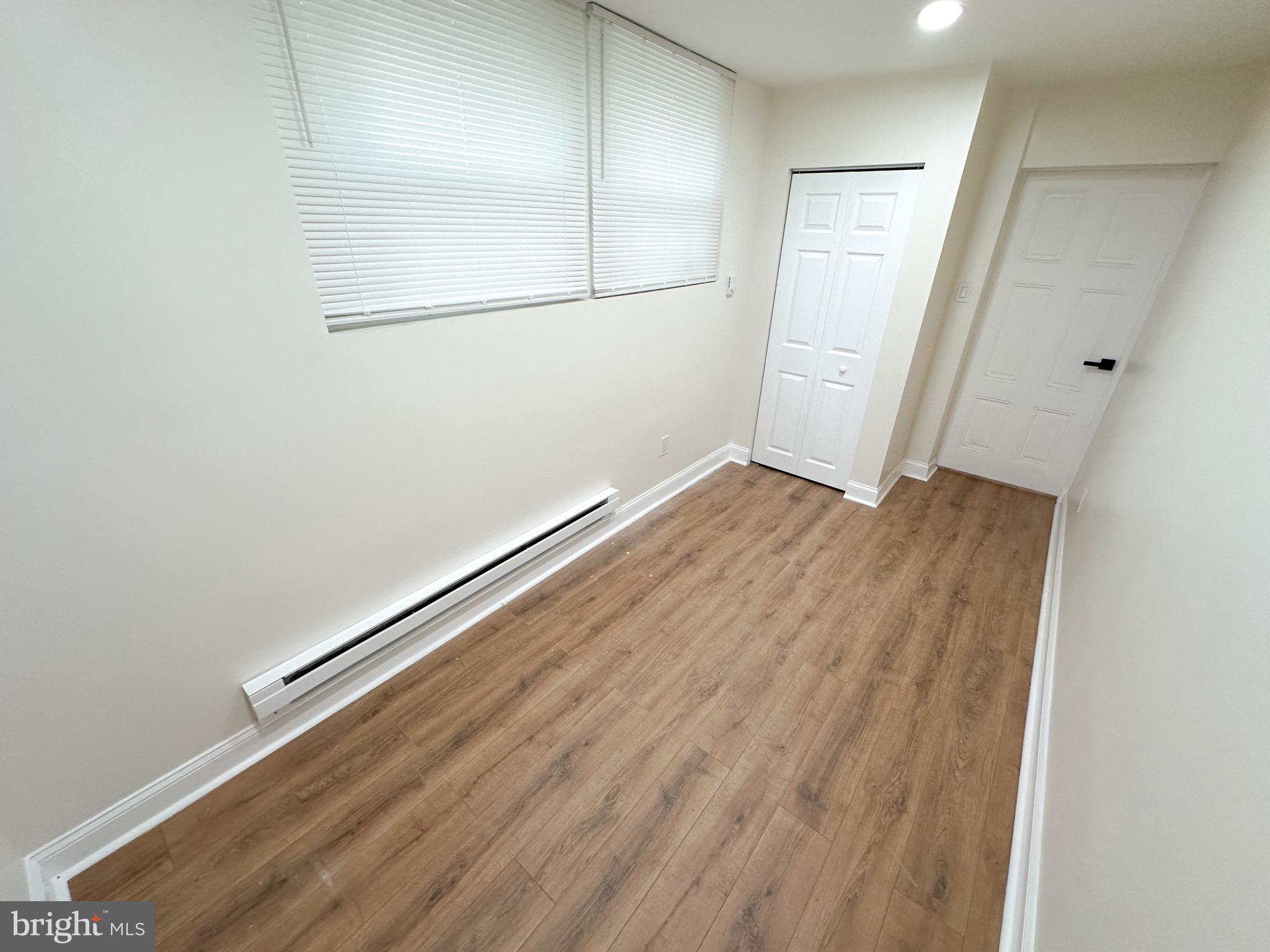 FRANKFORD - Residential Lease