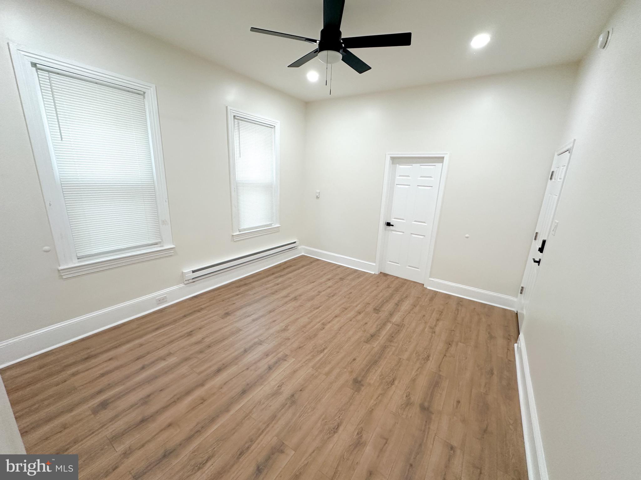 FRANKFORD - Residential Lease