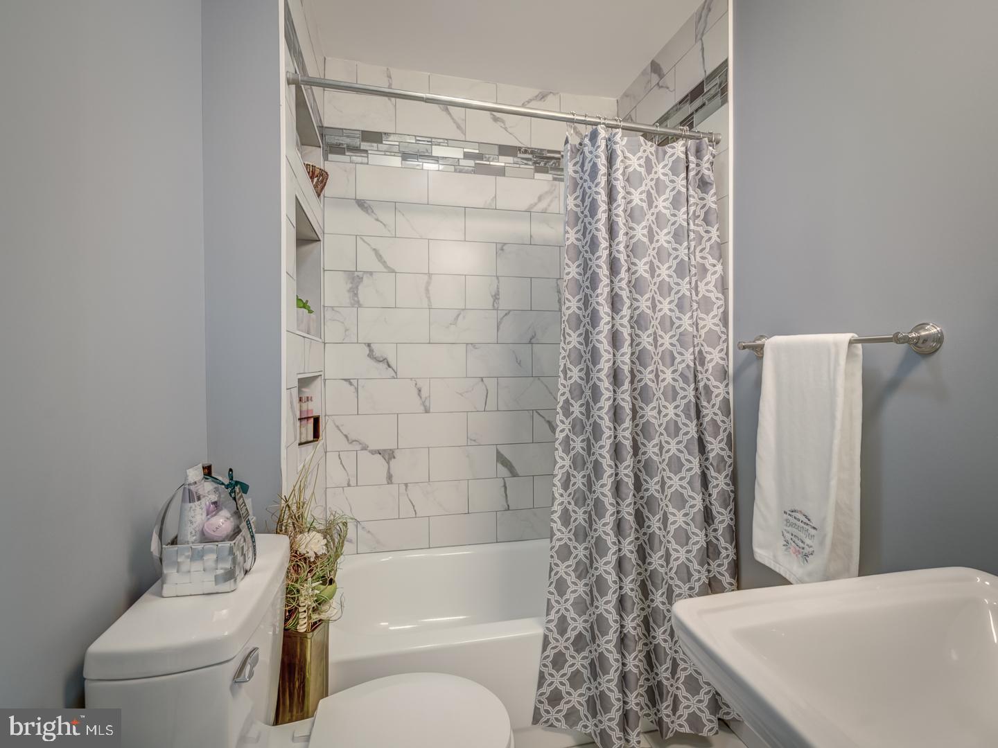 DALE CITY - Residential