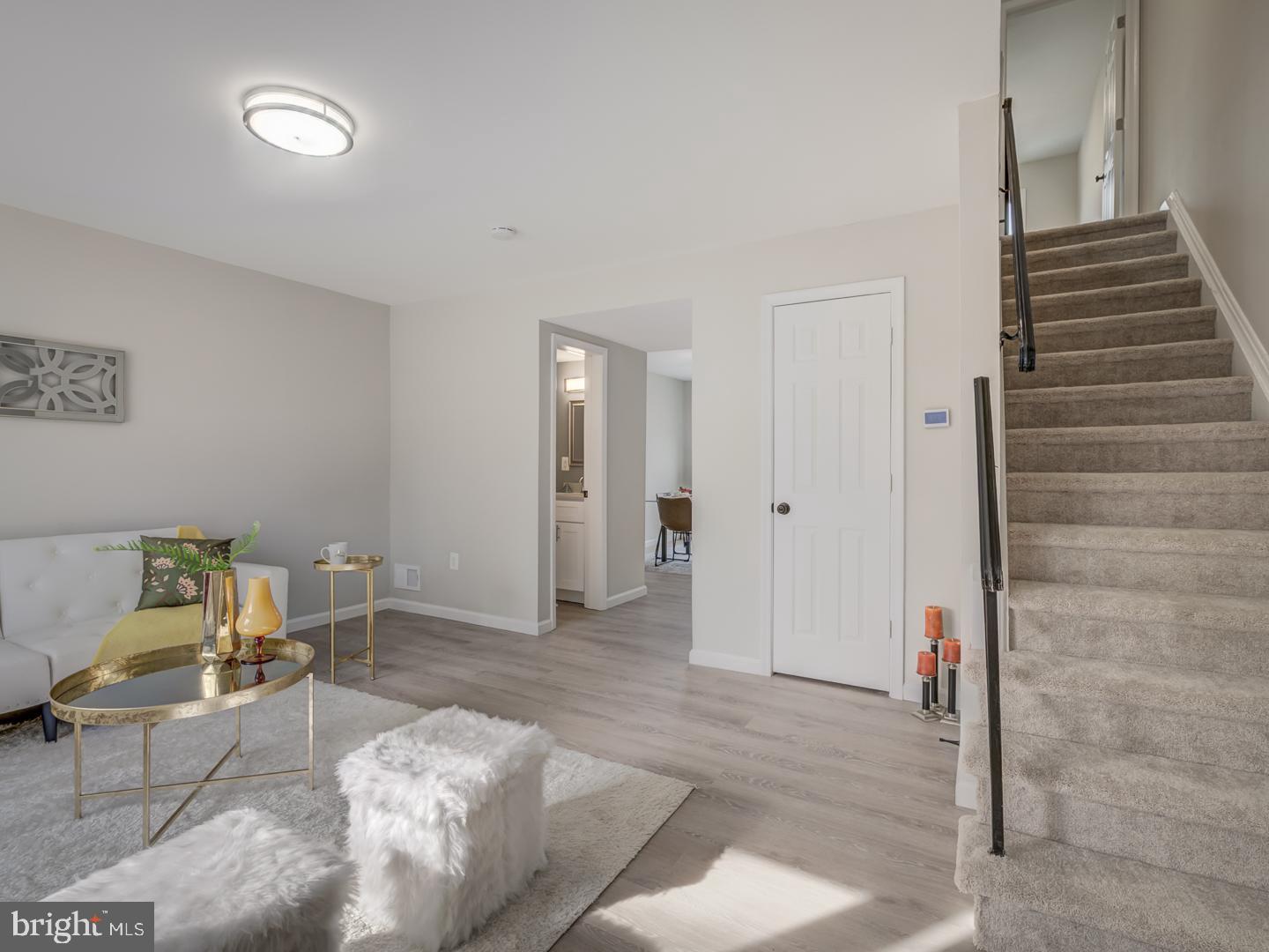 DALE CITY - Residential