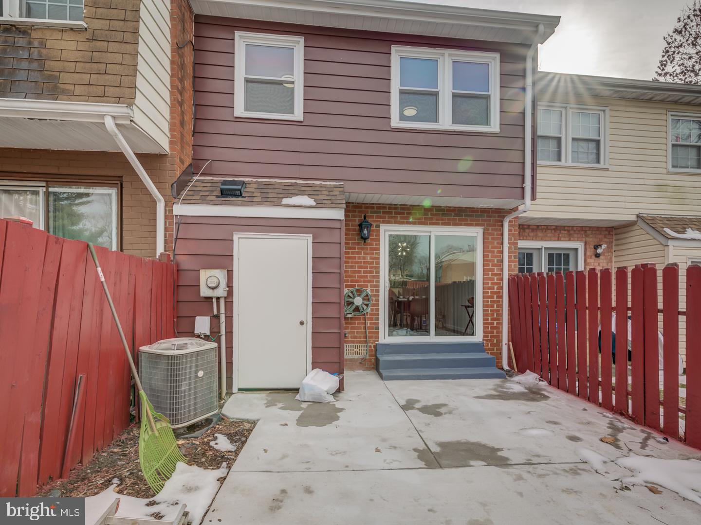 DALE CITY - Residential