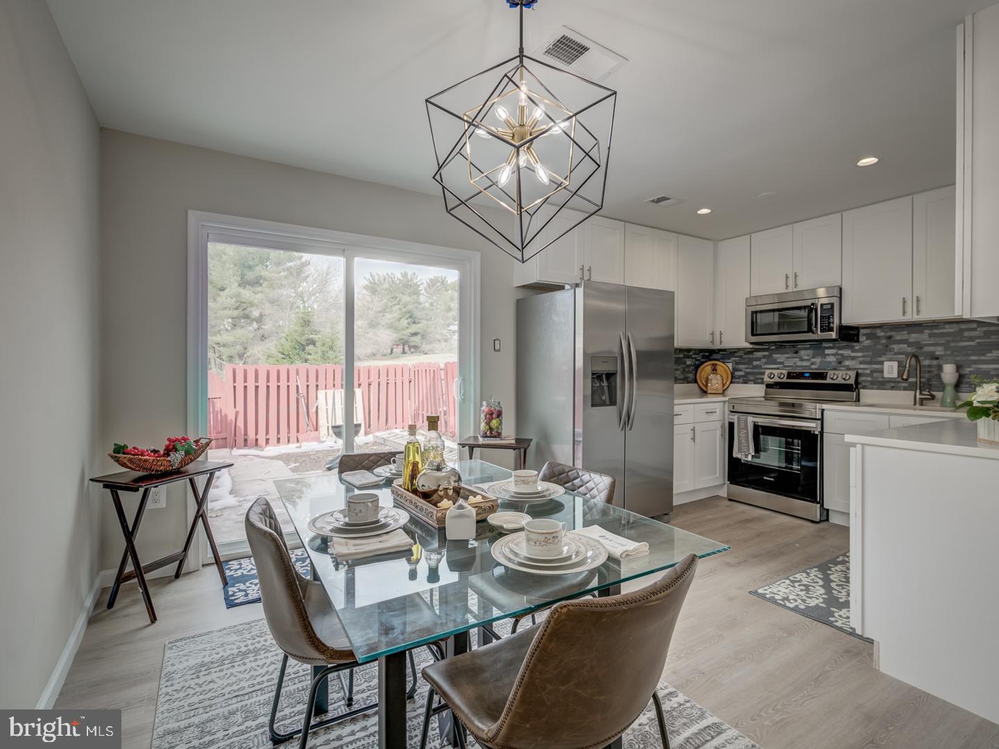 DALE CITY - Residential