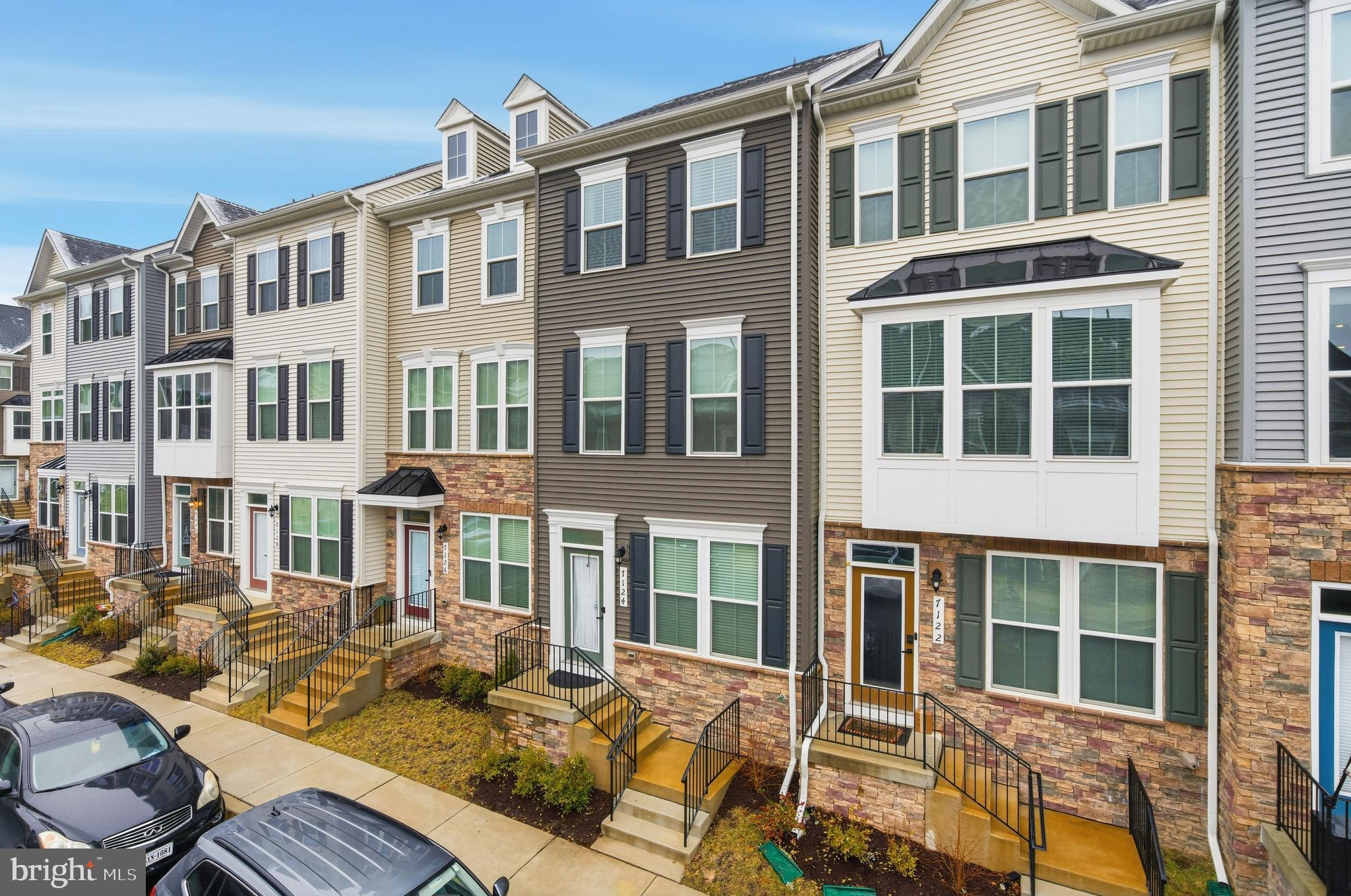 ELKRIDGE CROSSING - Residential