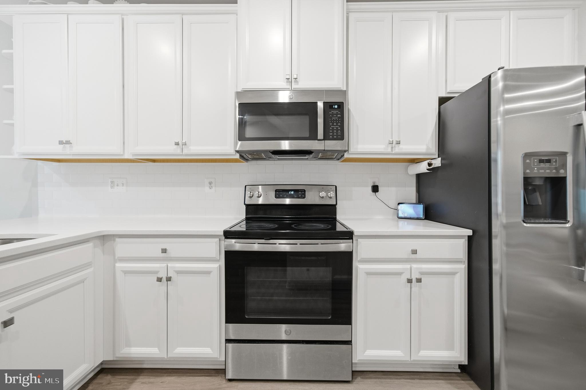 ELKRIDGE CROSSING - Residential